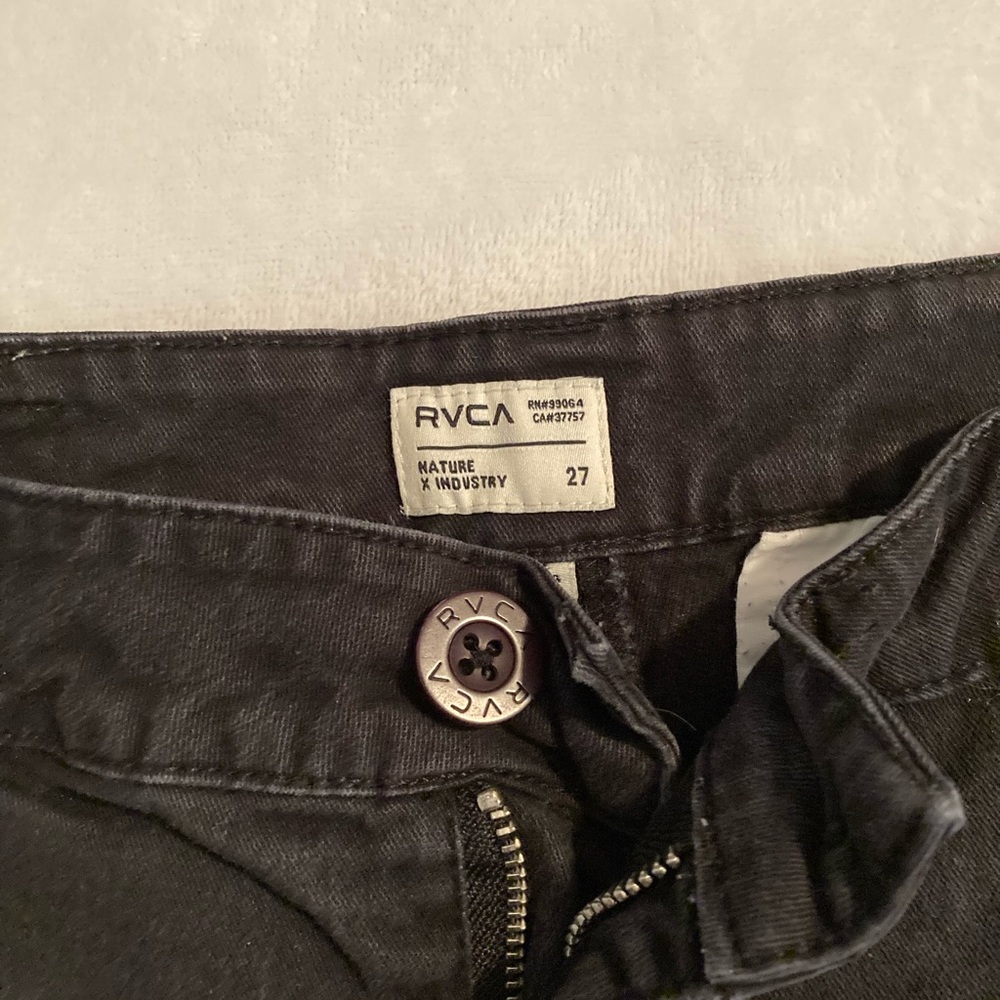 Black RVCA Shorts - Picture 2 of 3